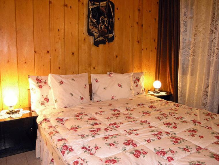 Hotel Vesta Kazanlŭk Exteriör bild