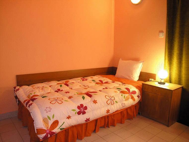 Hotel Vesta Kazanlŭk Rum bild